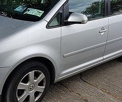 Quick sale Volkswagen Touran Test and tax 2.0TDI 2005 7 seats - Image 3/10