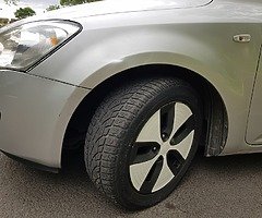 Kia Ceed - Image 6/10
