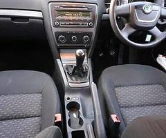 Skoda Octavia Long test + tax - Image 4/7