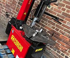 Corghi 2025 tyre machine - Image 3/5