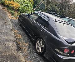 Lexus is200 se model - Image 4/10