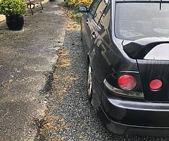 Lexus is200 se model - Image 5/10