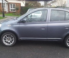 Toyota yaris 2004 - Image 4/4