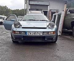 Porsche 928
