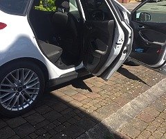 Ford Focus - Image 7/9