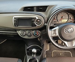 Toyota Yaris 1.3Vvt-i SR - Image 6/10