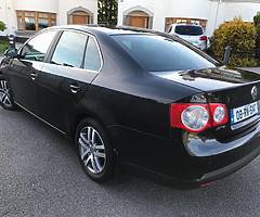 2008 Volkswagen Atlas - Image 4/9