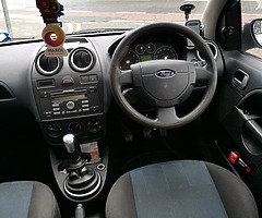 Vând Ford Fiesta din 2006. - Image 8/8