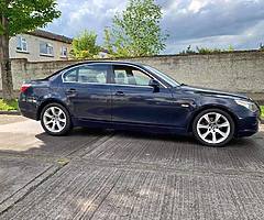 2004 BMW 520i