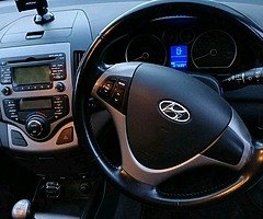 Hyundai i30 - Image 4/7