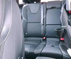 Volvo V40 2013 1.6 automatic - Image 5/7