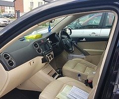 2009 Volkswagen Atlas - Image 6/10
