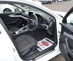 Audi A4 2.0TDI SE Ultra - Image 4/5