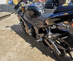 Kawasaki zx6r