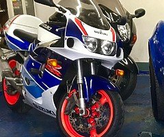 Gsxr , 750 , 1996 - Image 3/3