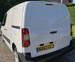 2013 Peugeot Partner - Image 4/8