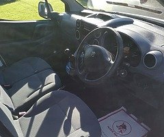 2013 Peugeot Partner - Image 7/8