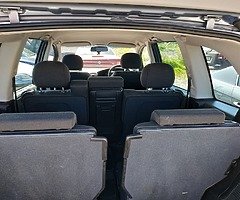 Advertising for someone. 05 Opel Zafira for Sale