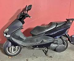 Motorbike to repair or parts.