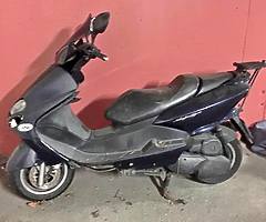 Motorbike to repair or parts.