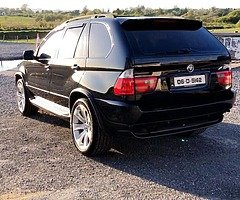BMW X5 Sport Crew Cab