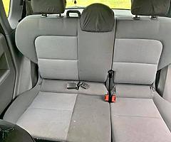 Car - Image 8/10