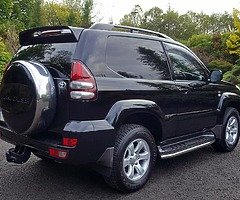 06 Toyota Landcruiser **Price in euro** - Image 6/10