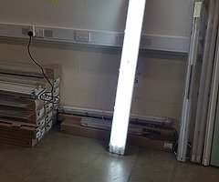 NEW: 5ft twin LED lights - Suitable for indoor or outdoor use
