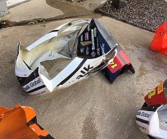 09 AND UP ZX6R BODYWORK AND TANK - Image 7/10