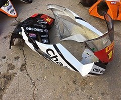 09 AND UP ZX6R BODYWORK AND TANK - Image 10/10