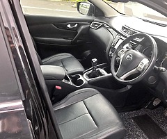 SHOWROOM CONDITION 152 TOP SPEC NISSAN QASHQAI 1.5 DEISEL - Image 6/10