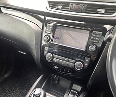 SHOWROOM CONDITION 152 TOP SPEC NISSAN QASHQAI 1.5 DEISEL - Image 8/10