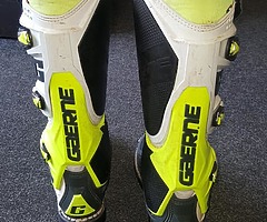 Gaerne sg12 motocross boots Flo neon yellow grey white