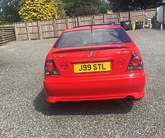 Lexus IS300 - Image 3/6