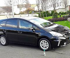 131 TOYOTA Prius 7 seats