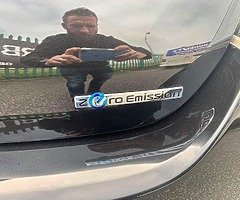 2015 Nissan Leaf Electric SV - Image 6/10