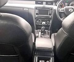 SKODA SUPERB 2.0 DIESEL - Image 6/9