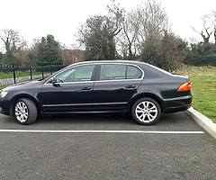 SKODA SUPERB 2.0 DIESEL - Image 7/9