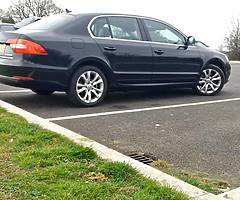 SKODA SUPERB 2.0 DIESEL - Image 8/9