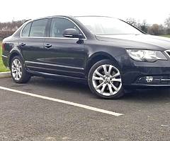 SKODA SUPERB 2.0 DIESEL - Image 9/9