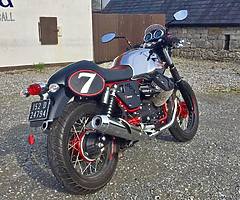 Moto Guzzi v7 racer