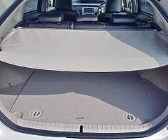 Car - Image 8/10