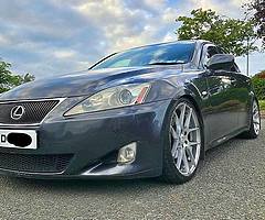 Lexus IS220D - Image 3/7
