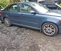 ALLOYS WHEELS WITH VERY GOOD TYRES 17"