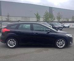 Ford Focus Style 1.5 DSL - Image 5/10