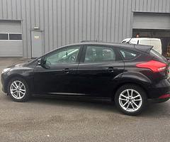 Ford Focus Style 1.5 DSL - Image 6/10