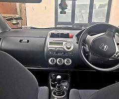 Vehicle - Image 6/7