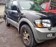 Parts Mitsubishi pajero 3.2 diesel automatic full leather