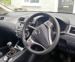 Nissan Pulsar - Image 6/6