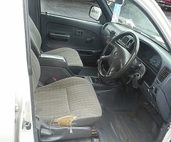 FOR SALE: Toyota Hilux - Image 4/10